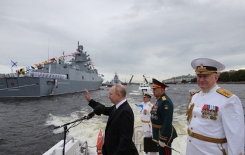 Tổng thống Putin ký học thuyết hải quân mới, xem Mỹ-NATO là đối thủ chính