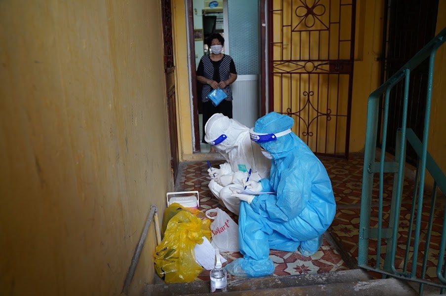Hà Nội: Lấy mẫu xét nghiệm cho hơn 900 trường hợp ở Thanh Xuân Nam