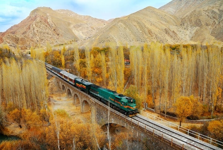 Di sản thế giới UNESCO: Cảnh sắc thơ mộng "độc nhất vô nhị" của tuyến đường sắt xuyên Iran