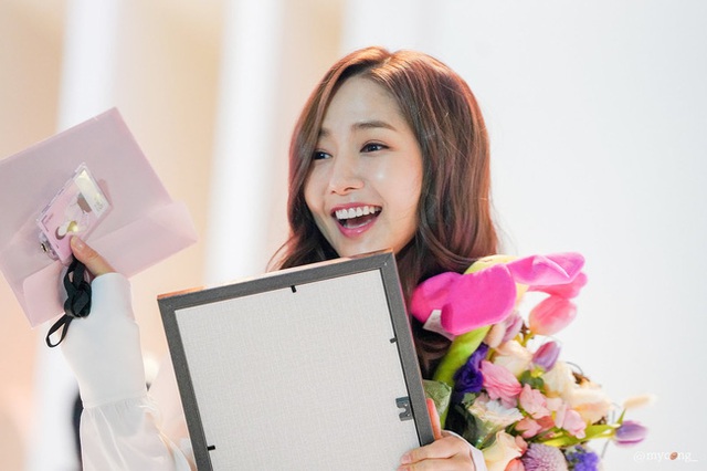 Thư ký Kim Park Min Young xinh đẹp và ngọt ngào - 2 Thư ký Kim Park Min Young xinh đẹp và ngọt ngào - 2