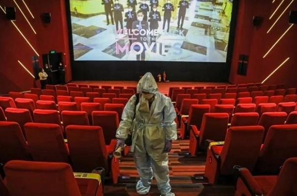 Xem xét đề nghị mở cửa lại rạp chiếu phim tại Hà Nội