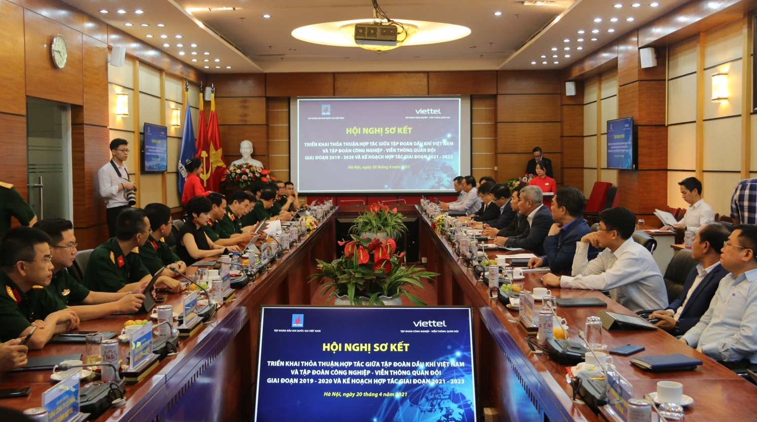 Petrovietnam và Viettel tổ chức hội nghị sơ kết triển khai thỏa thuận hợp tác giai đoạn 2019-2020