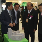 sap ra mat hang loat giai phap xu ly o nhiem khong khi va nguon nuoc tai thanh pho lon