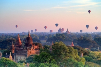 chiem nguong ve dep doc dao cua le hoi khinh khi cau myanmar