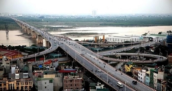 Hà Nội: Ngăn 1/2 mặt cầu Vĩnh Tuy để cải tạo, sửa chữa