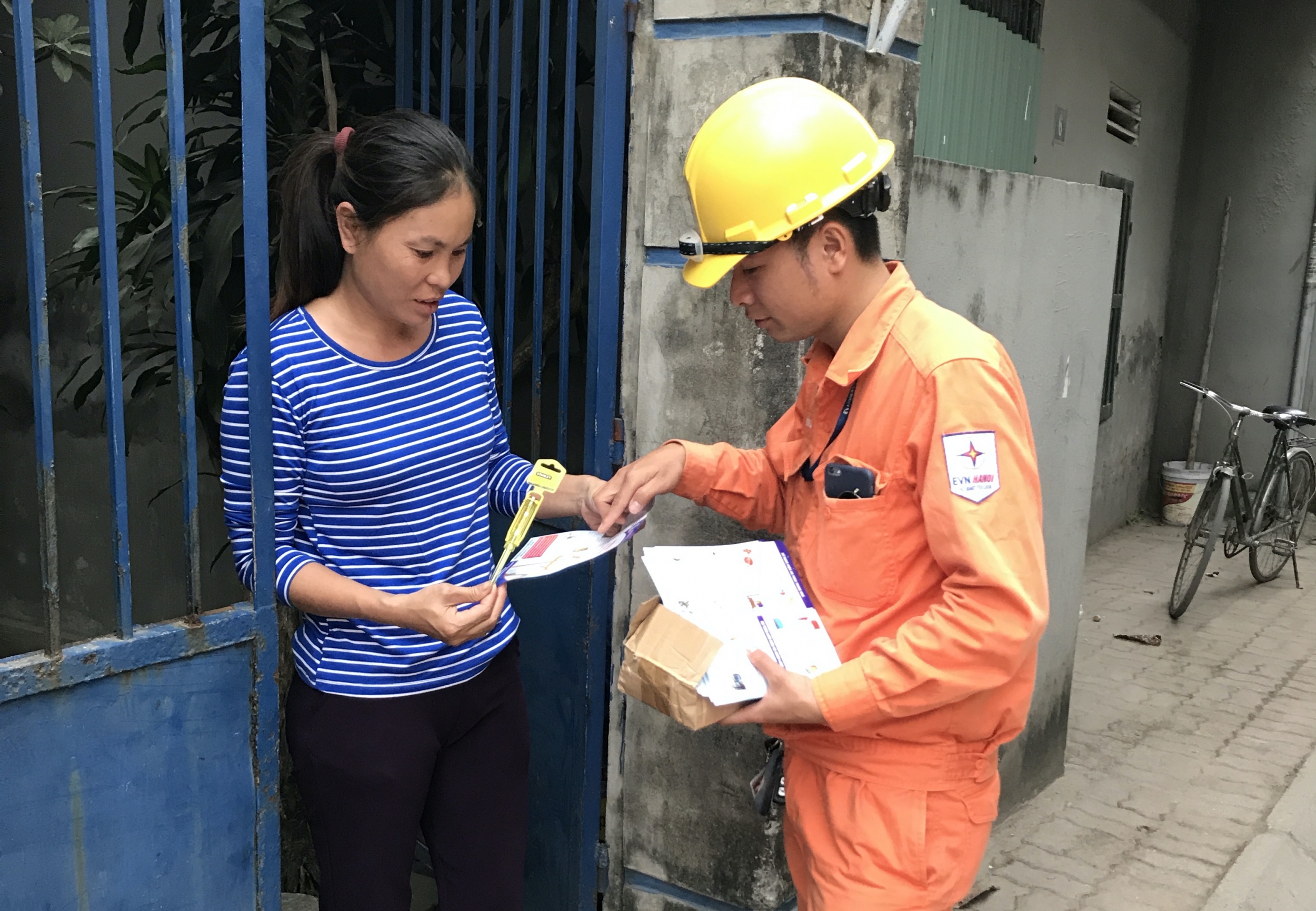 ha noi hau het toa nha o quan bac tu liem da su dung thiet bi tiet kiem dien