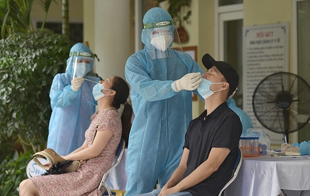 Quy định mới của Hà Nội về cách ly tại nhà với người từ vùng đỏ Quy định mới của Hà Nội về cách ly tại nhà với người từ vùng đỏ