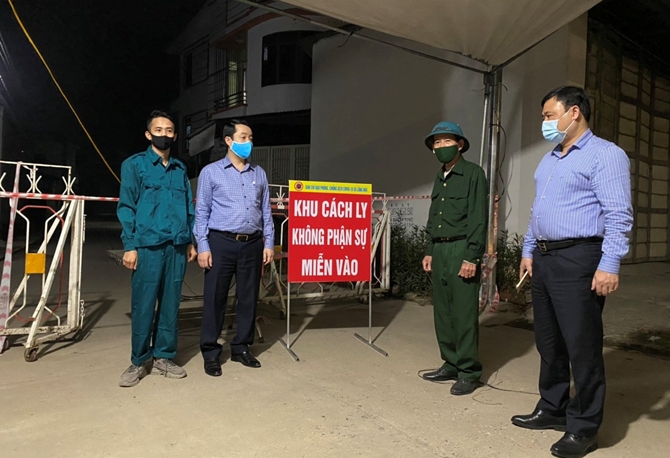 Phát hiện nhiều ca nhiễm liên quan ở Vĩnh Phúc, Phú Thọ phát thông báo khẩn