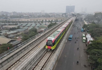 Tàu metro Nhổn - ga Hà Nội chạy thử với tốc độ tối đa 80km/h