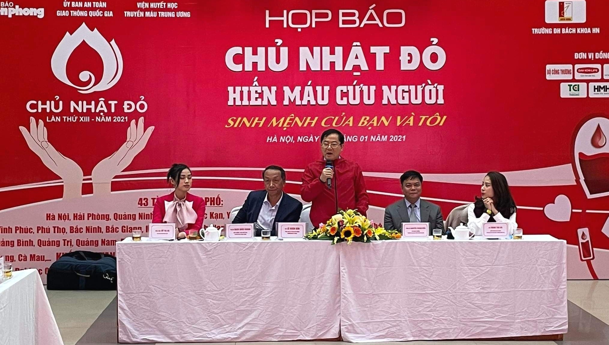 Chủ nhật Đỏ 2021: 43 tỉnh, thành sẽ tham gia hiến máu tình nguyện Chủ nhật Đỏ 2021: 43 tỉnh, thành sẽ tham gia hiến máu tình nguyện