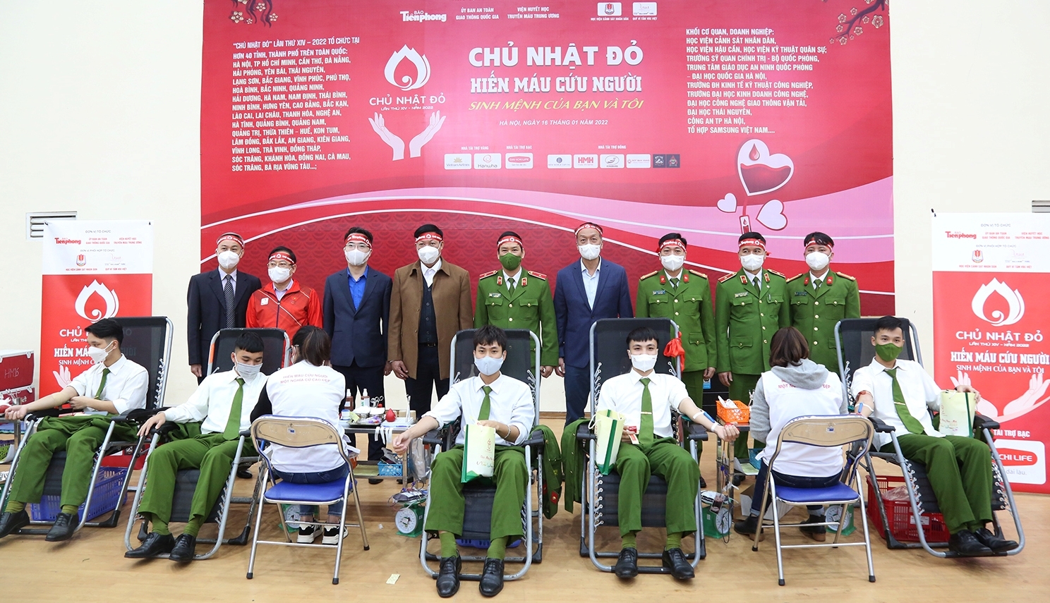 Chủ nhật Đỏ 2022 góp phần “cứu cánh” cho ngành y tế, người bệnh cần truyền máu Chủ nhật Đỏ 2022 góp phần “cứu cánh” cho ngành y tế, người bệnh cần truyền máu