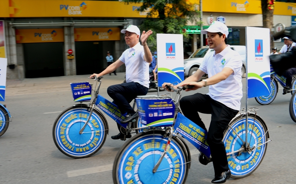 Đạp xe diễu hành Thương hiệu Quốc gia 2019 dap xe dieu hanh thuong hieu quoc gia 2019