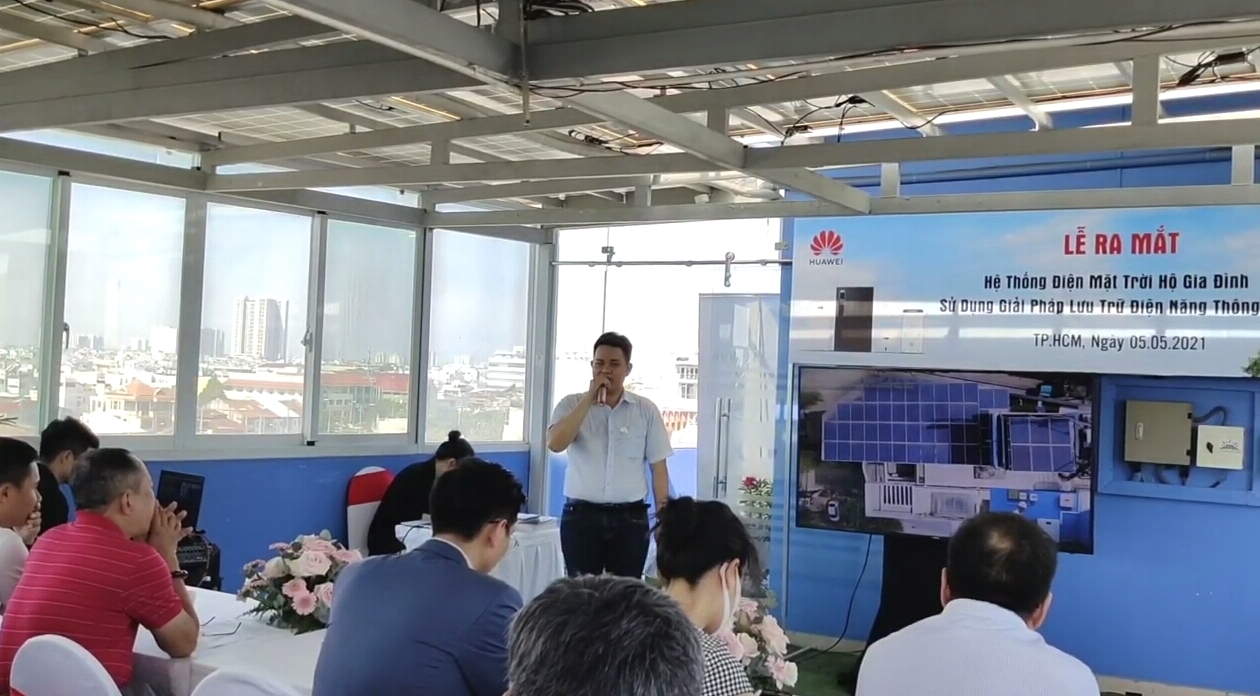 Ra mắt dự án điện mặt trời áp mái hộ gia đình sử dụng bộ lưu trữ thông minh