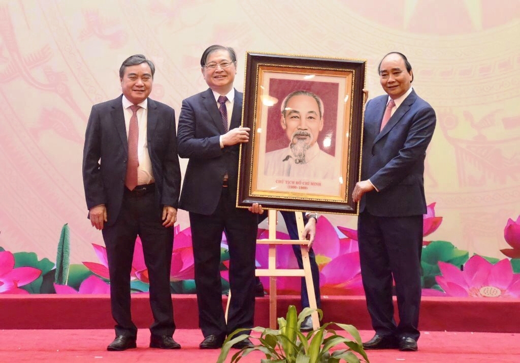 Vinh danh 106 trí thức khoa học và công nghệ tiêu biểu năm 2022 Vinh danh 106 trí thức khoa học và công nghệ tiêu biểu năm 2022