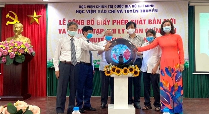 Học viện Báo chí và Tuyên truyền ra mắt Tạp chí Lý luận chính trị và Truyền thông điện tử