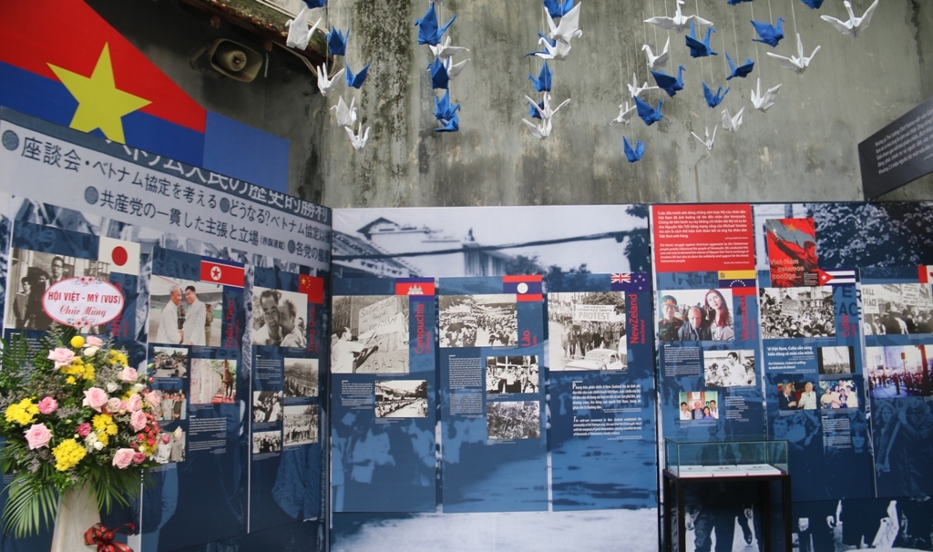 “Nhật ký hòa bình” - Những câu chuyện về tình đoàn kết, yêu chuộng hòa bình nhat ky hoa binh nhung cau chuyen ve tinh doan ket yeu chuong hoa binh