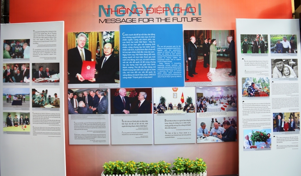 “Nhật ký hòa bình” - Những câu chuyện về tình đoàn kết, yêu chuộng hòa bình nhat ky hoa binh nhung cau chuyen ve tinh doan ket yeu chuong hoa binh