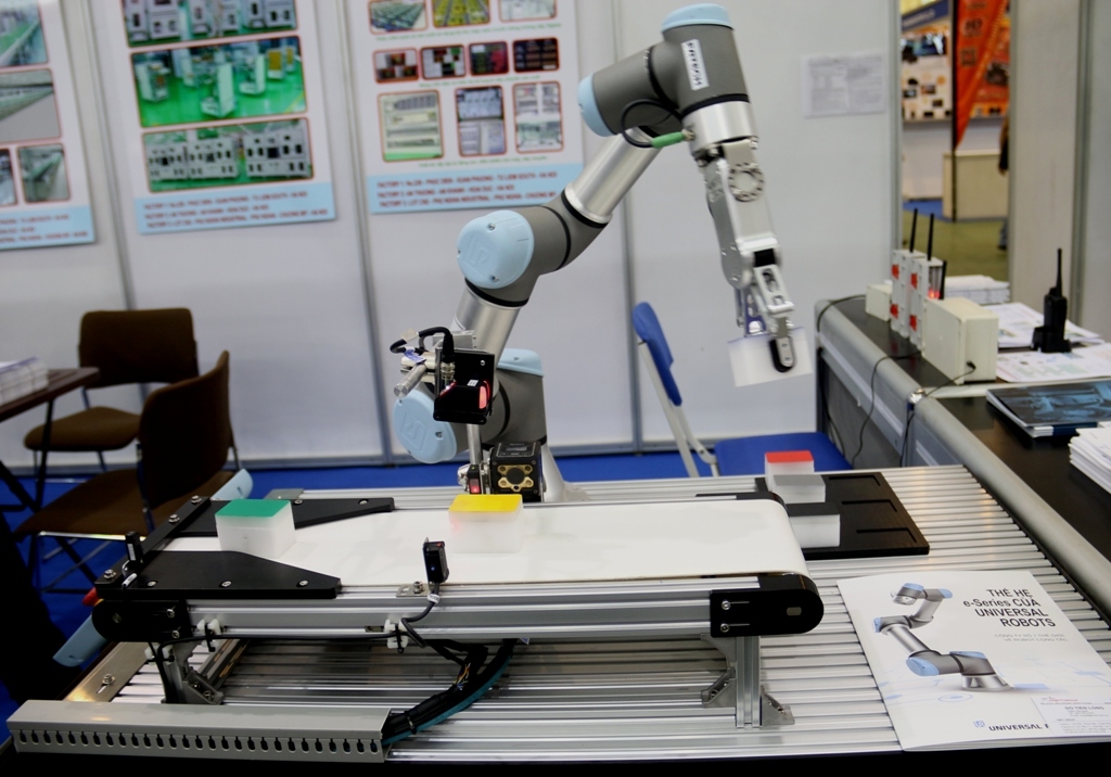 Hơn 100 doanh nghiệp tham gia triển lãm quốc tế Điều khiển và Tự động hóa - VCCA 2019 hon 100 doanh nghiep tham gia trien lam quoc te dieu khien va tu dong hoa vcca 2019