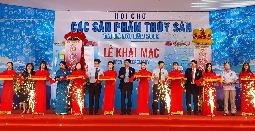 Đưa sản phẩm thủy sản đến với người tiêu dùng Thủ đô dua san pham thuy san den voi nguoi tieu dung thu do