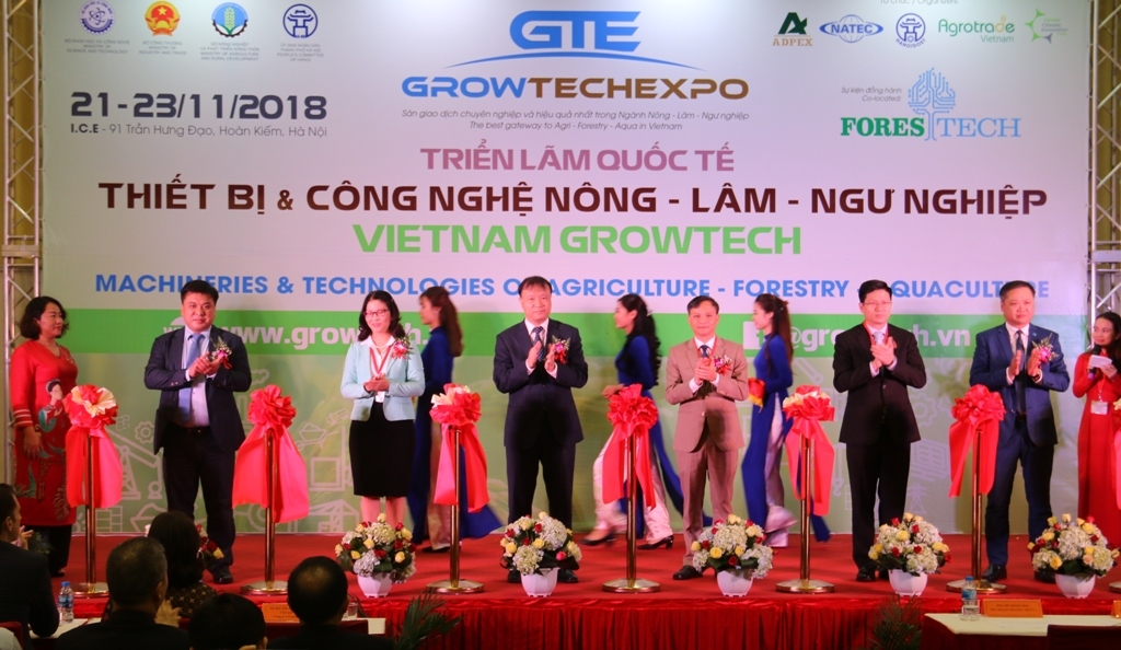 trung bay san pham cong nghe nong lam ngu nghiep tien tien tai vietnam growtech 2018
