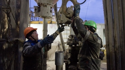 IEA: Doanh thu từ dầu của Nga tăng 50% bất chấp bị tẩy chay