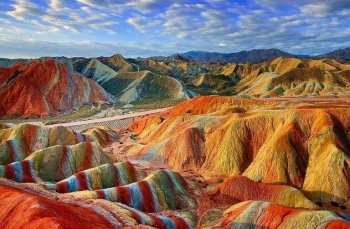 ban se khong tin day la day nui cau vong noi tieng the gioi