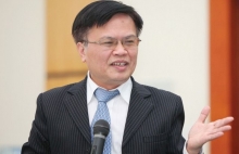 ts nguyen dinh cung thu tuc hanh chinh nua dien tu nua giay to chi de voi tien doanh nghiep