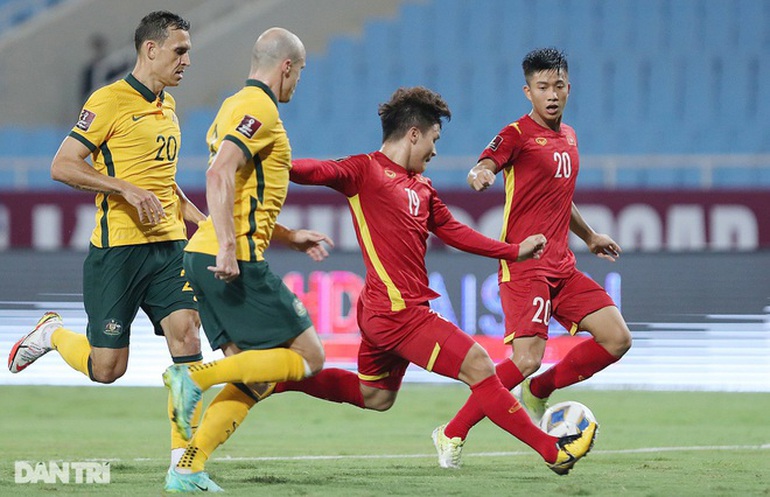 HLV Australia chơi bài ngửa trước trận gặp tuyển Việt Nam - 2
