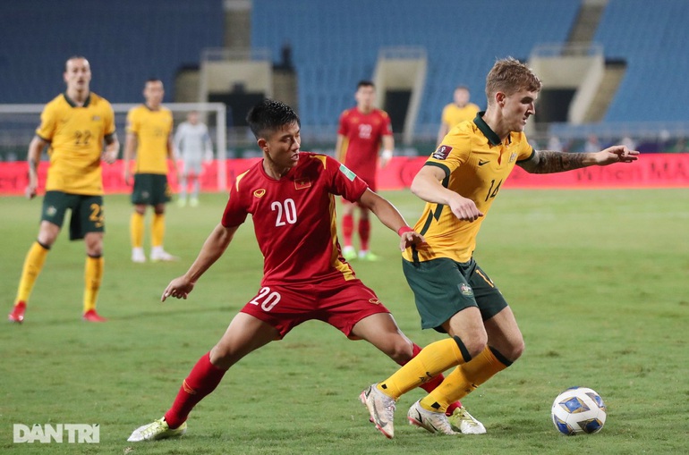 HLV Park Hang Seo: Tuyển Việt Nam cố gắng giành một điểm trước Australia - 2