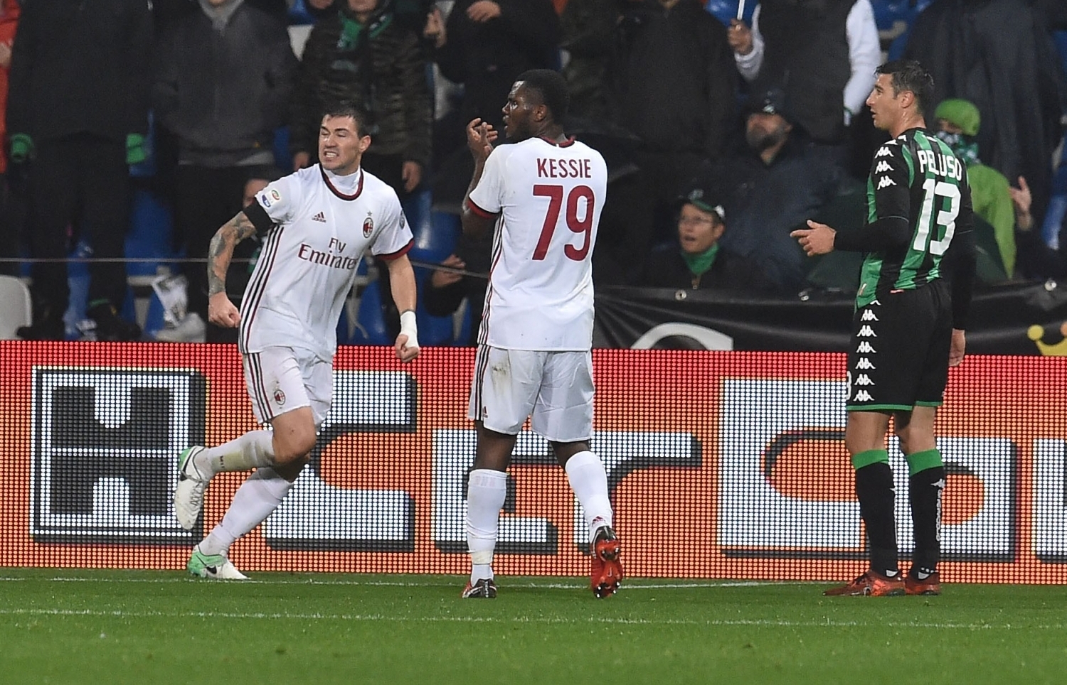 Xem trực tiếp bóng đá AC Milan vs Sassuolo (VĐ Italia), 0h ...