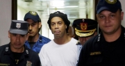 ronaldinho doi dien voi 10 nam tu tai paraguay