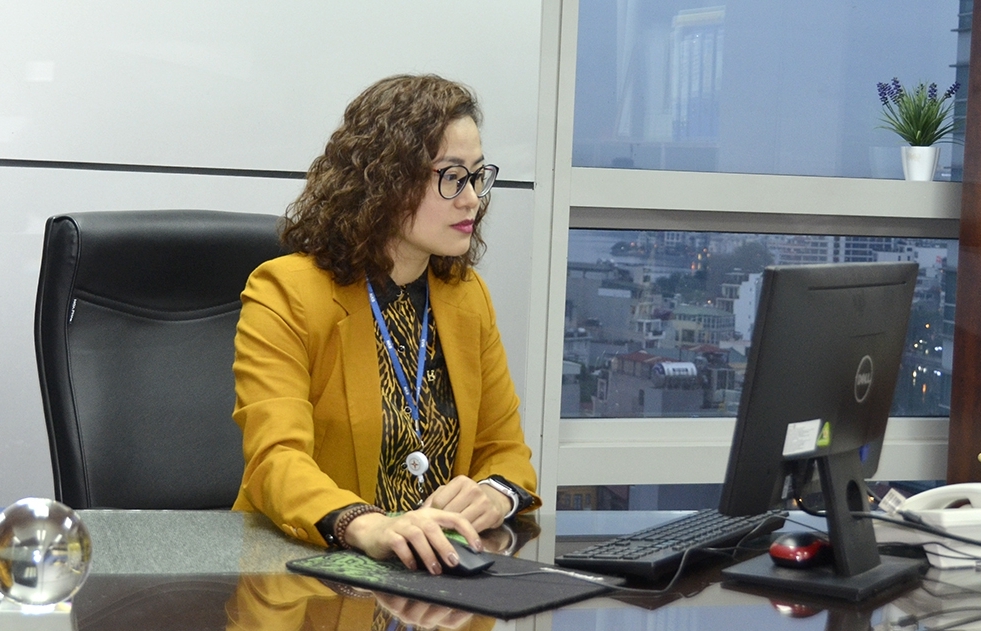 'Với phụ nữ ngành Điện, khó khăn càng lớn, quyết tâm càng cao!'