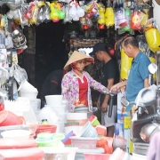 chinh phu ban hanh nghi quyet ho tro truc tiep cho nguoi dan gap kho khan do covid 19