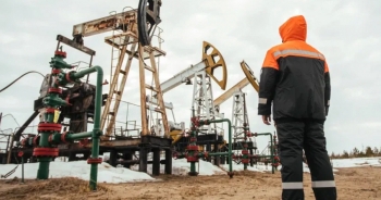 EU bắt đầu soạn thảo lệnh cấm vận dầu Nga