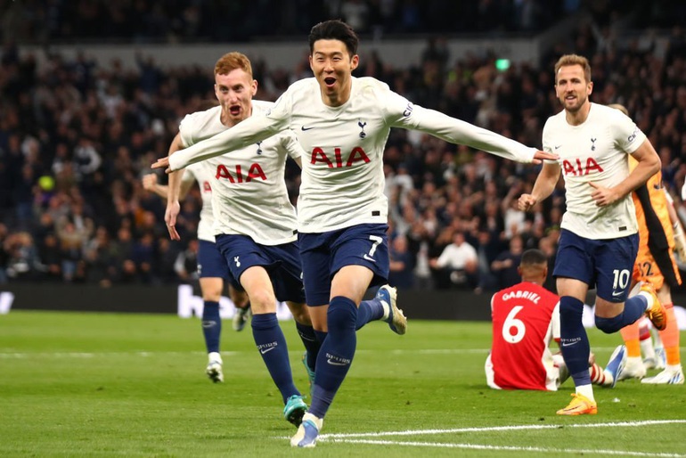 Vùi dập Arsenal, Tottenham trở lại cuộc đua top 4 - 3