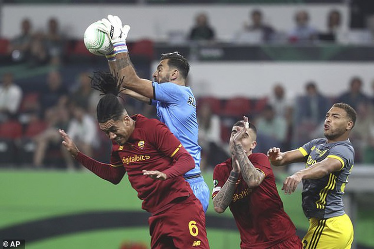 Mourinho cùng AS Roma lên ngôi vô địch Europa Conference League - 4