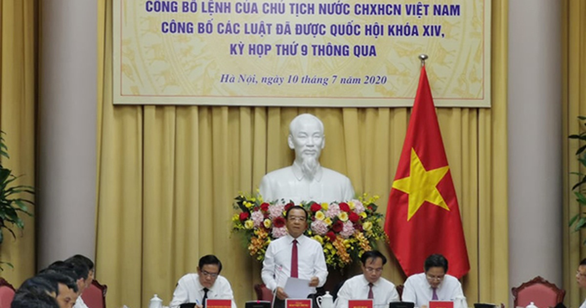 nhiem vu cua thanh nien khong phai doi hoi to quoc lam gi cho ta