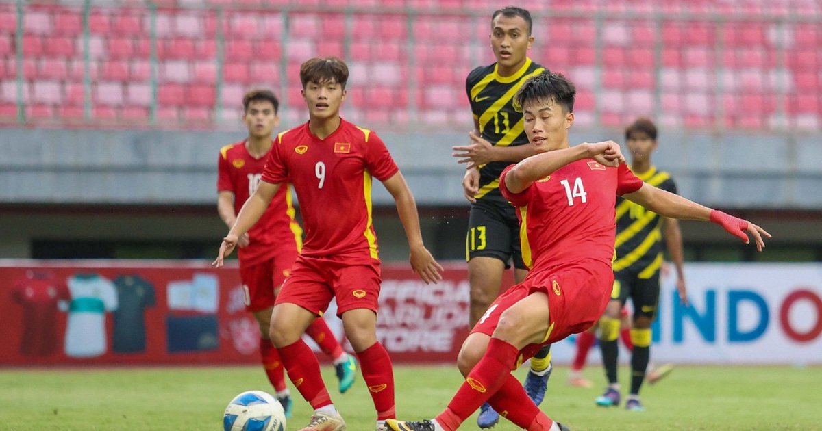 "Trận thua Malaysia là bài học nhớ đời với các cầu thủ U19 Việt Nam"