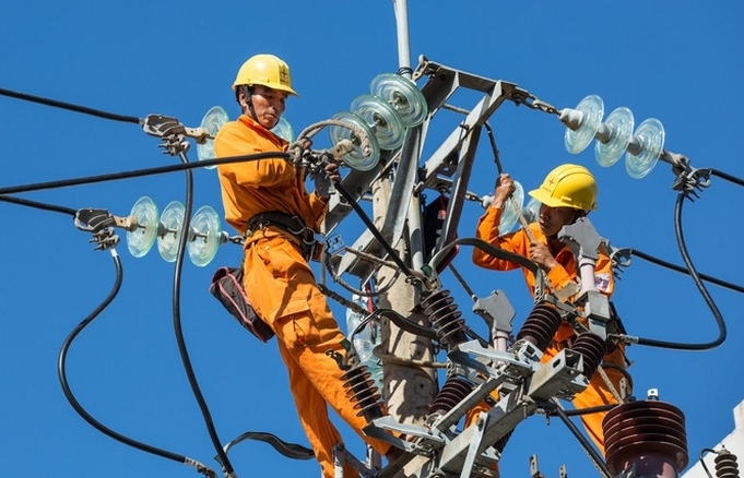 Tài chính khó khăn, EVN vẫn nỗ lực đưa vào vận hành 57 công trình lưới điện