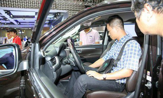 Năm 2020, 2,4 triệu xe có nguy cơ thành phế liệu, ô tô cũ - mới đua nhau hạ giá