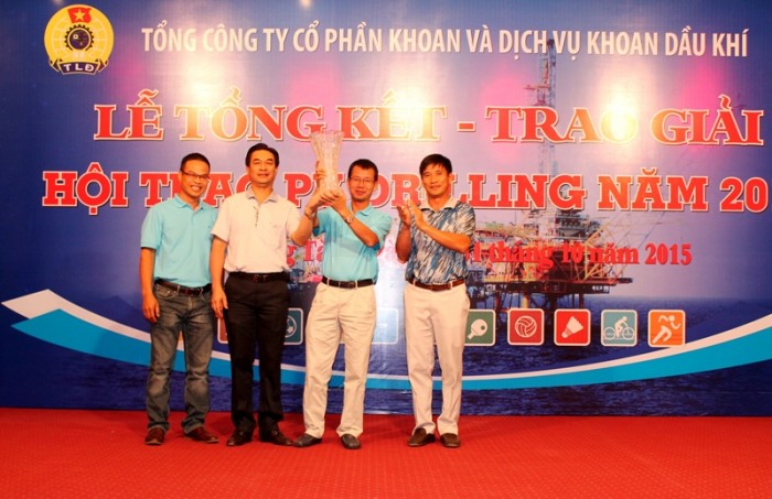 nhung khoanh khac an tuong tai hoi thao pv drilling 2015