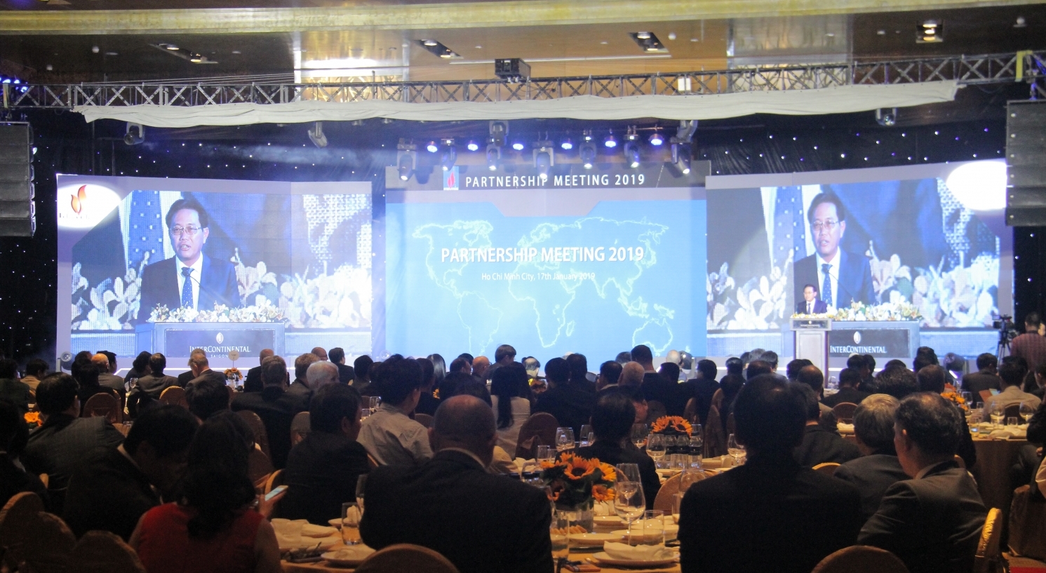petrovietnam gap mat cac nha thau doi tac dau khi dau nam 2019