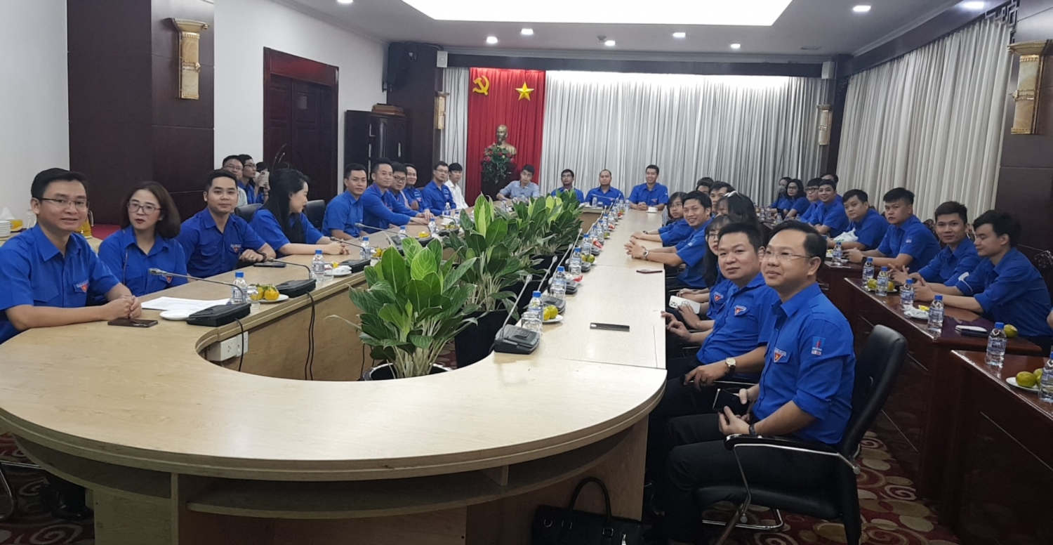 {LIVE} Đối thoại trực tuyến giữa Tổng Giám đốc Petrovietnam với đoàn viên, thanh niên Dầu khí trên cả nước {LIVE} Đối thoại trực tuyến giữa Tổng Giám đốc Petrovietnam với đoàn viên, thanh niên Dầu khí trên cả nước