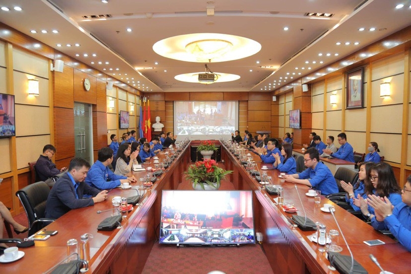 {LIVE} Đối thoại trực tuyến giữa Tổng Giám đốc Petrovietnam với đoàn viên, thanh niên Dầu khí trên cả nước {LIVE} Đối thoại trực tuyến giữa Tổng Giám đốc Petrovietnam với đoàn viên, thanh niên Dầu khí trên cả nước