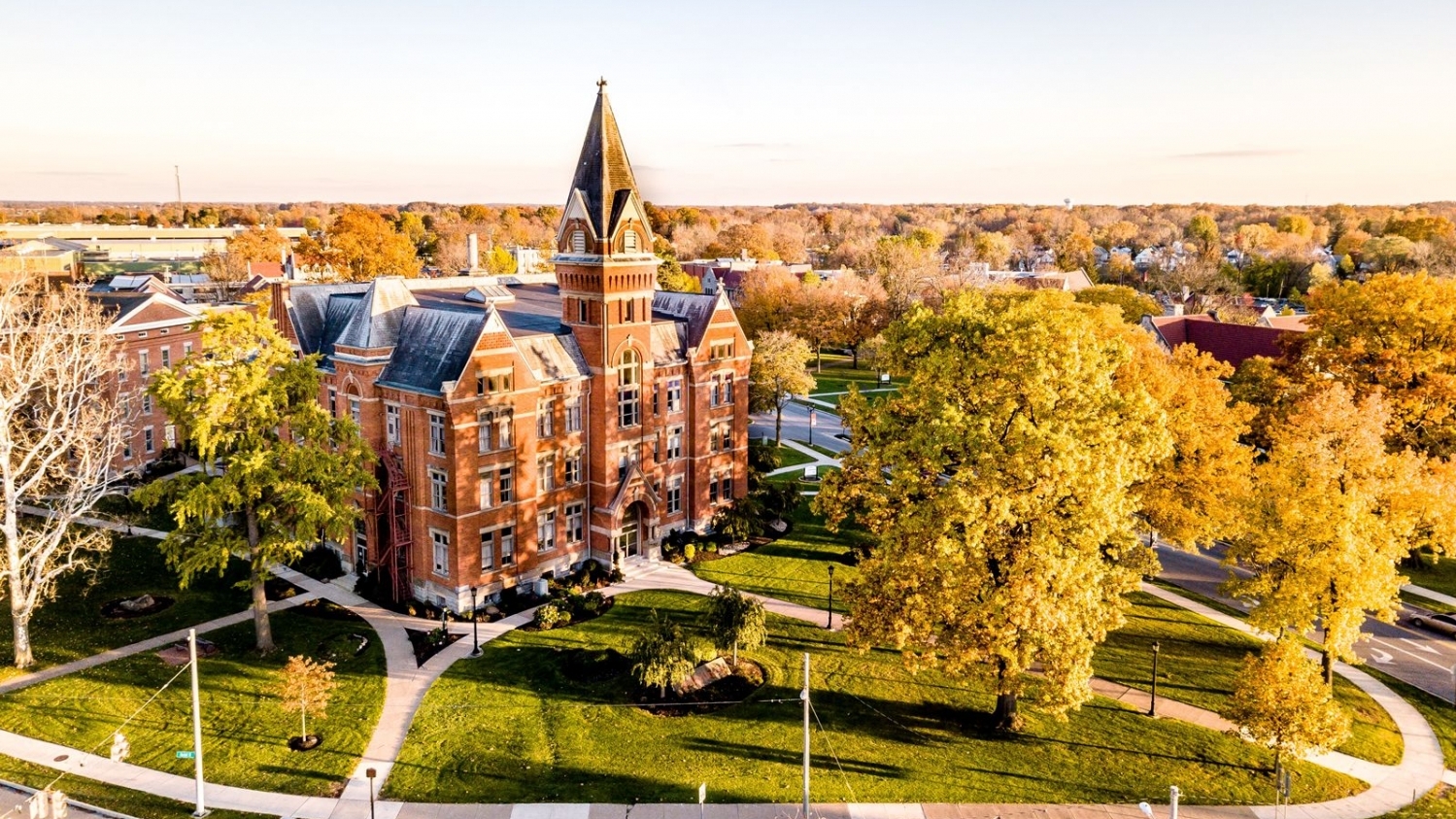 Điểm danh những trường đại học có kiến trúc đẹp nhất thế giới