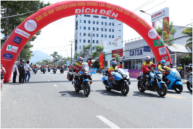 Giải xe đạp truyền hình Bình Dương (BTV) lần thứ IX năm 2022 sôi động chặng đua mở màn