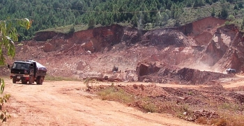 doanh nghiep khoang san khong hoan tho sau khai thac noi lo tiem an