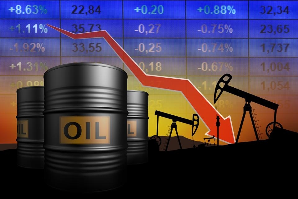 Giá dầu hôm nay 24/6 tiếp tục giảm