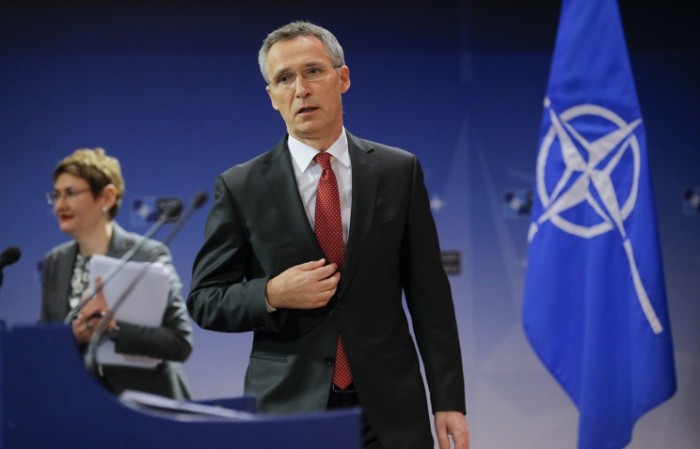 Nóng tại hội nghị Nga - NATO