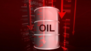 Giá xăng dầu hôm nay 24/4: Động lực suy yếu, giá dầu trên đà giảm mạnh